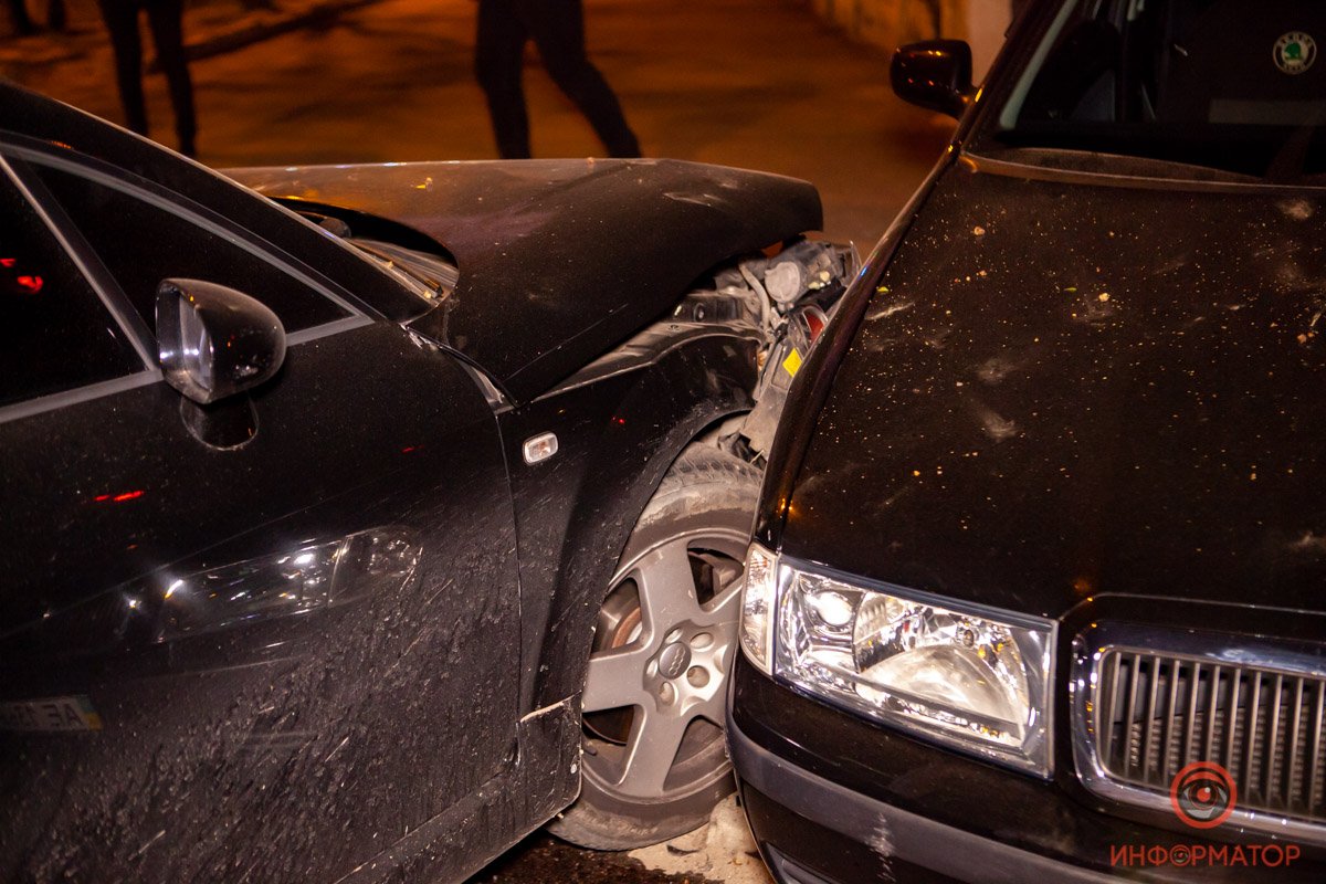 Водитель Audi получил травмы руки, но от госпитализации отказался