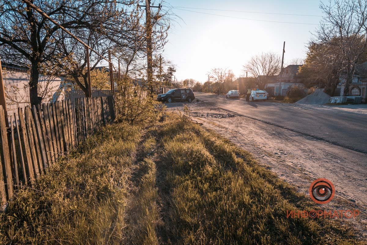 Автомобиль ушел в занос и боком врезался в столб Автомобиль ушел в занос и боком врезался в столб