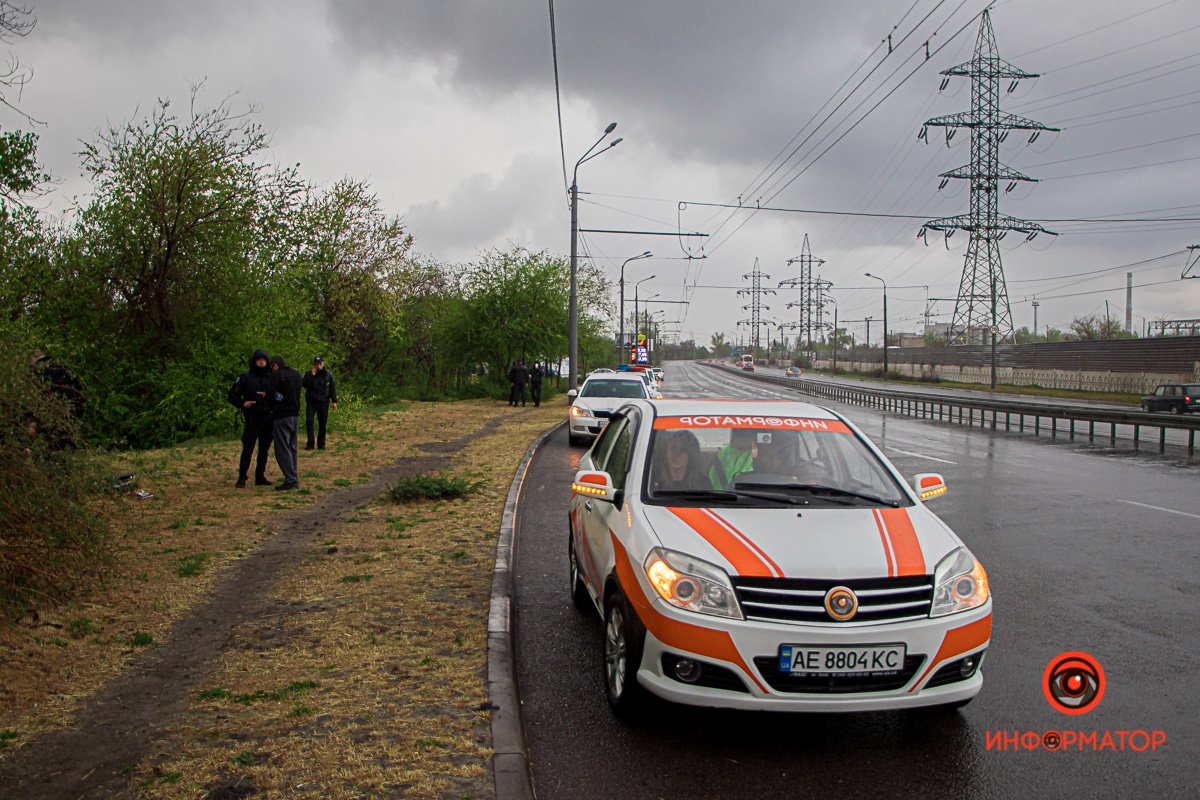 На месте работает полиция На месте работает полиция