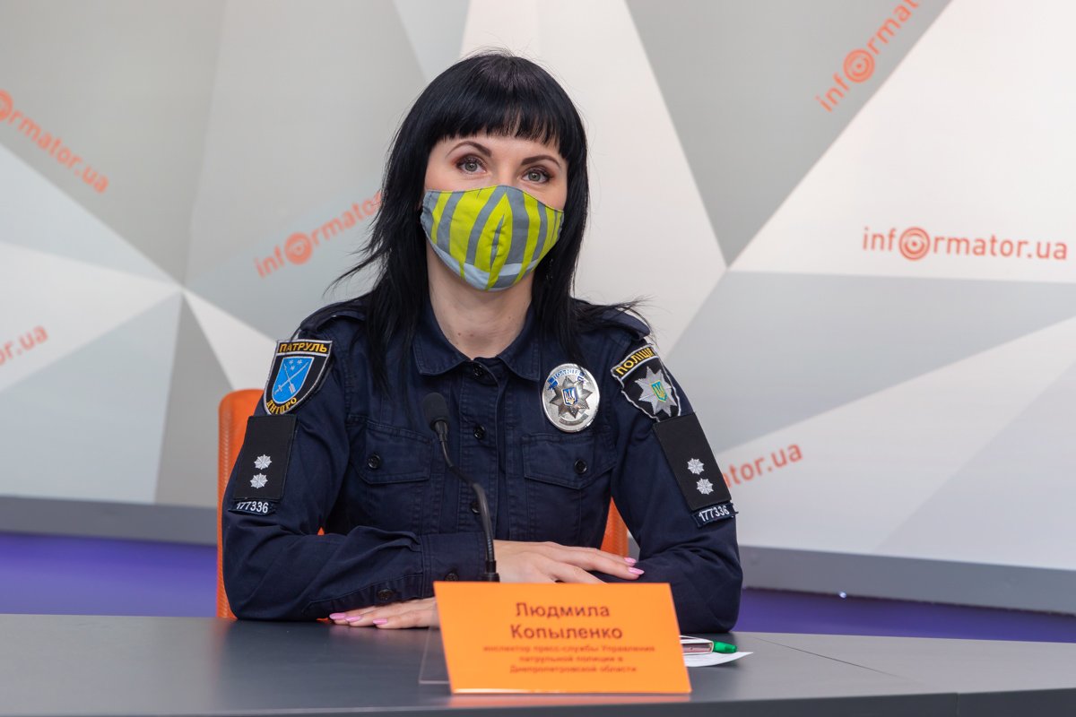 Людмила Копыленко - инспектор пресс-службы Управления патрульной полиции в Днепропетровской области