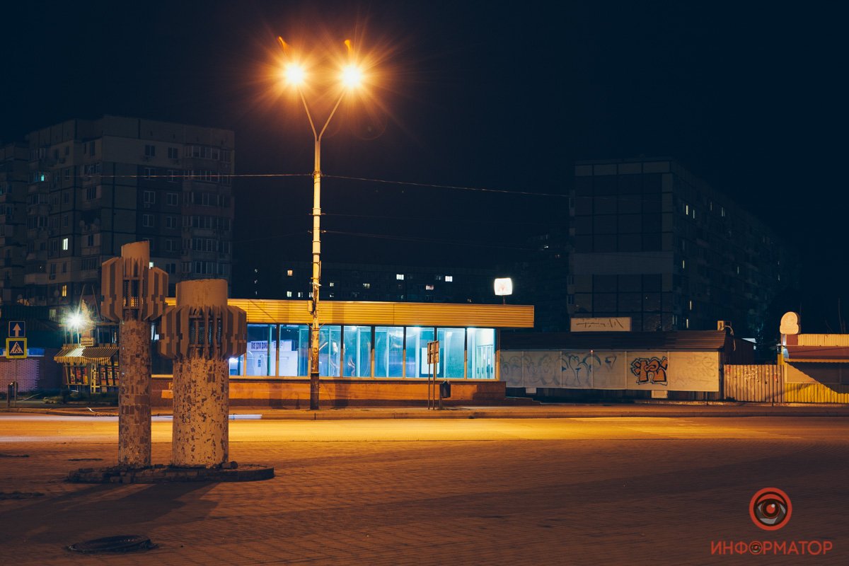 Дома спрятались в тени Дома спрятались в тени