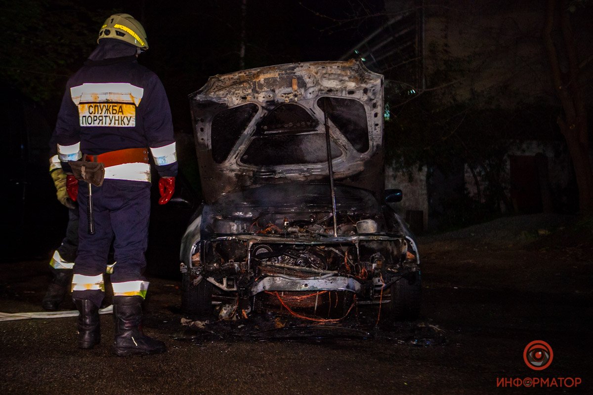 Автомобиль получил серьезные повреждения