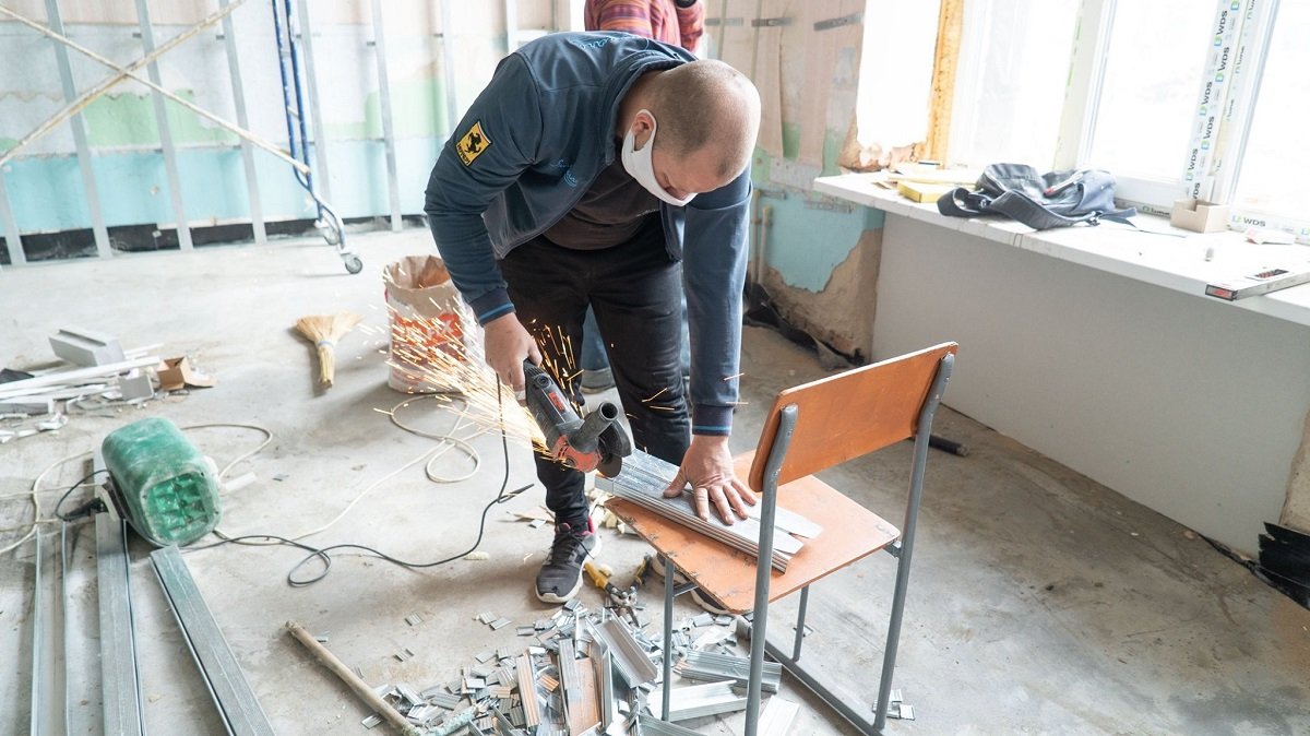 Юрий Голик показал, как идет реконструкция школ на Днепропетровщине 3