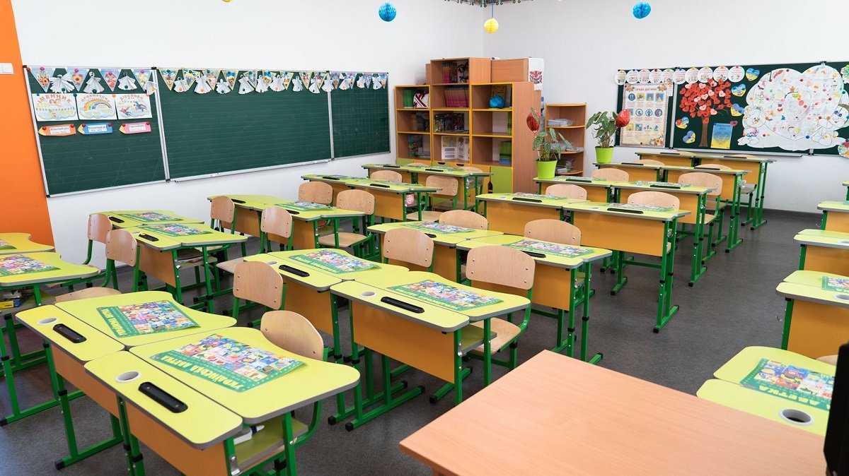 Юрий Голик показал, как идет реконструкция школ на Днепропетровщине 9