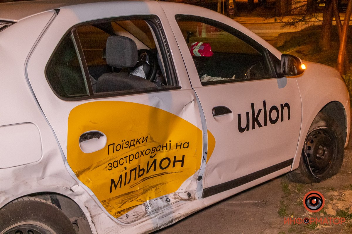 Предварительно, Renault не уступил дорогу Предварительно, Renault не уступил дорогу