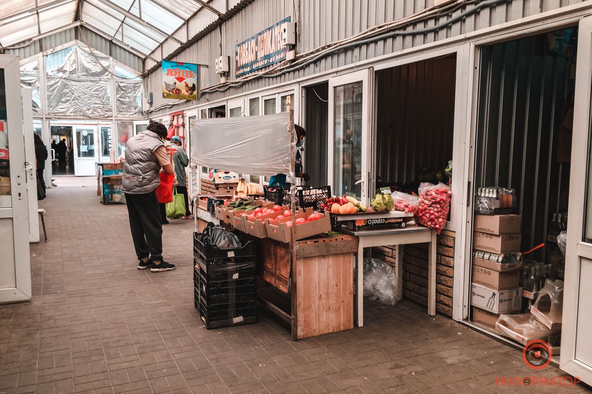 Коронавирус, он же это, бьет только "лоб в лоб"... Да?