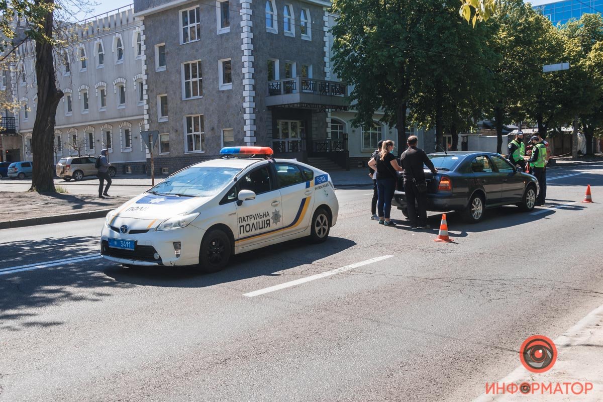 Авария произошла напротив ДГУВД Авария произошла напротив ДГУВД
