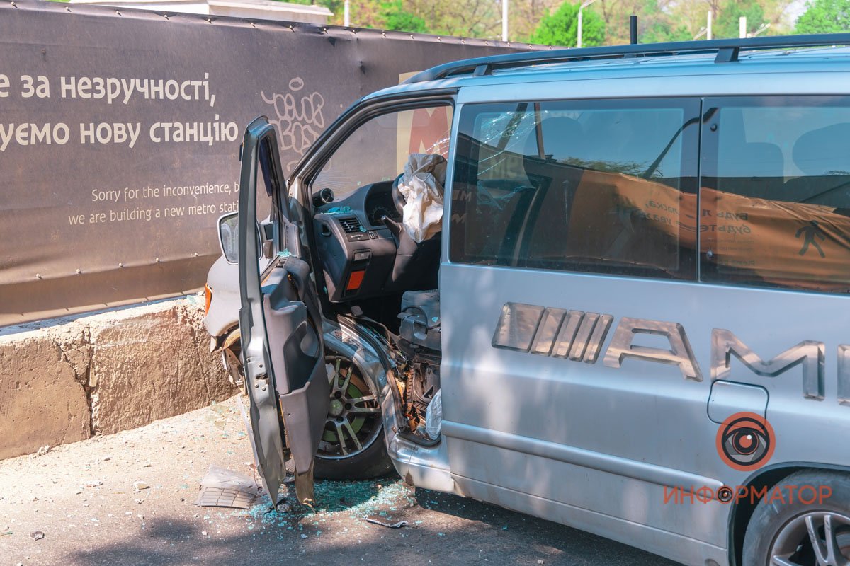 За авто приехал эвакуатор За авто приехал эвакуатор