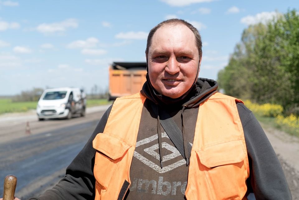 Юрий Голик показал, как идет ремонт трассы Р-73 Никополь-Днепр 9