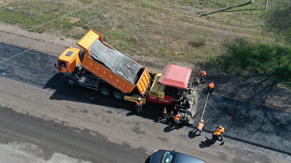 Юрий Голик показал, как идет ремонт трассы Р-73 Никополь-Днепр 12