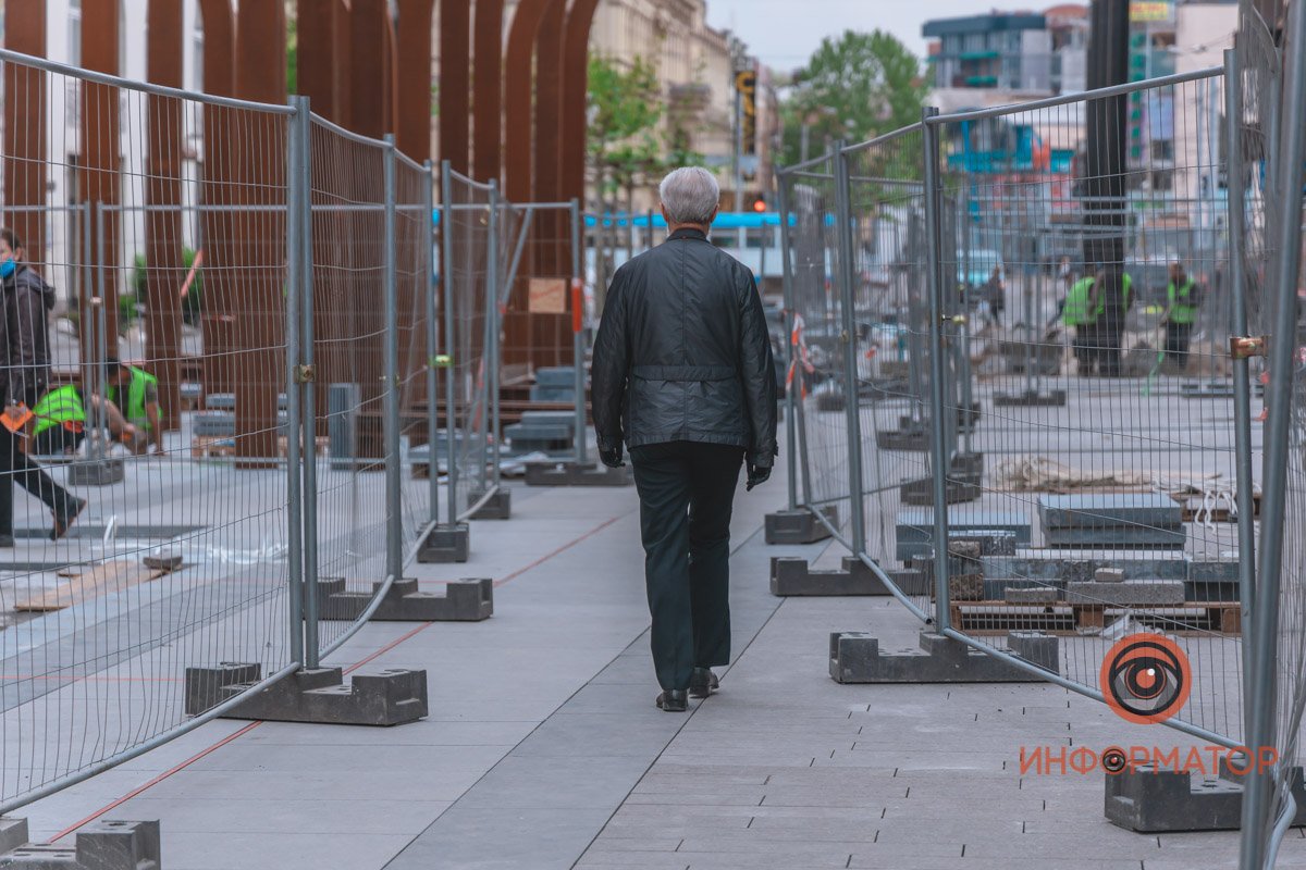 Теперь под ногами обновленная плитка Теперь под ногами обновленная плитка