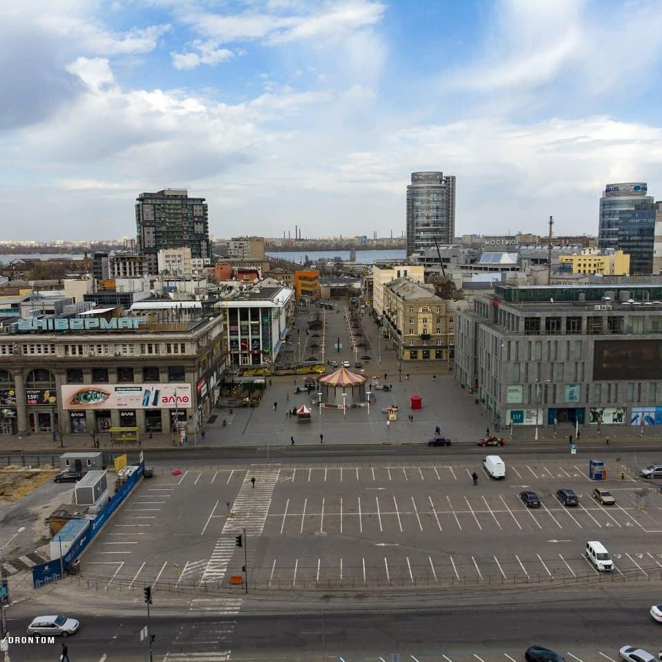 Центр города опустел