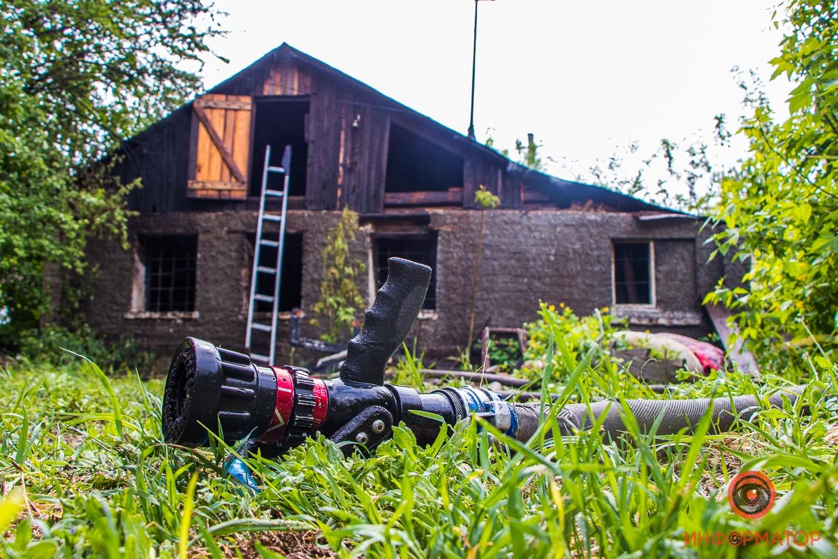 На момент приезда пожарных в доме никого не было На момент приезда пожарных в доме никого не было
