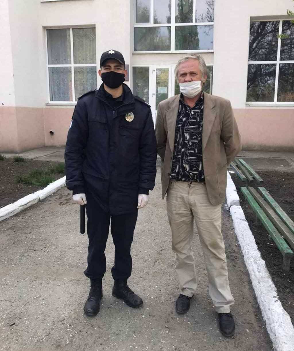 Парень не растерялся и оказал мужчине первую помощь, благодаря чему он остался жив