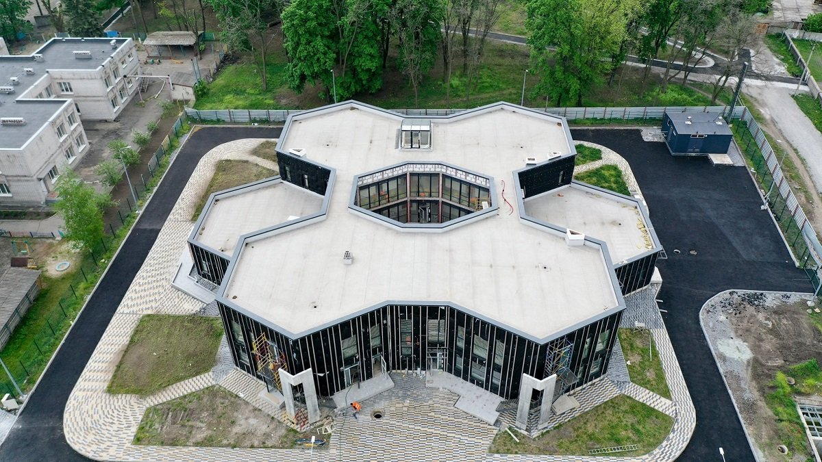 Большая стройка: в селе под Днепром появятся суперсовременные садик и школа 9