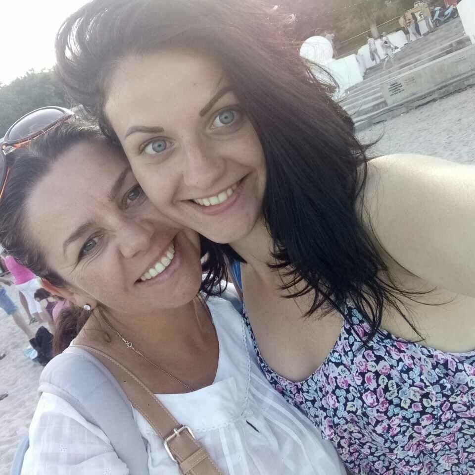 Истории из детства, поздравления и признания: жители Днепра обратились к своим мамам 11