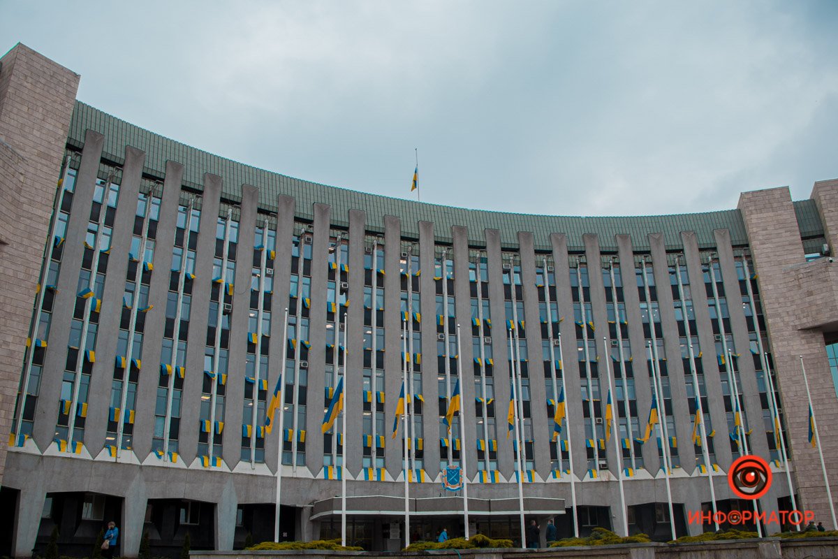 Флаги опустили Флаги опустили