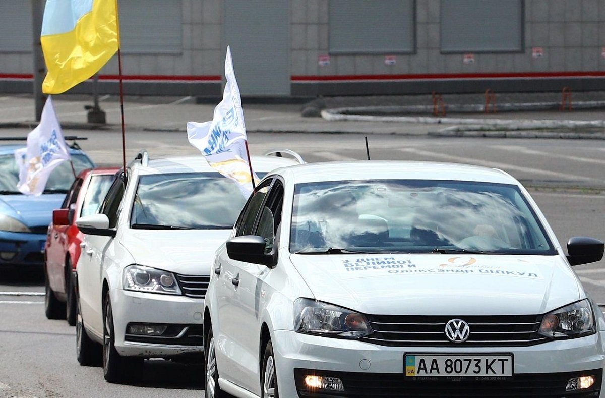 Вилкул в честь 9 Мая организовал в Днепре масштабный автопробег 4
