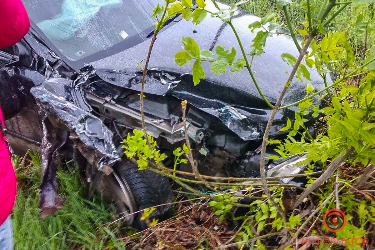 От удара оба автомобиля вылетели в кювет От удара оба автомобиля вылетели в кювет