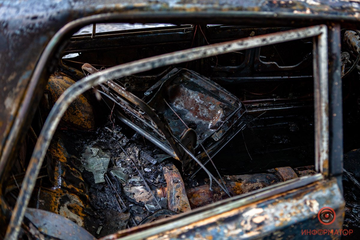 Шансов остаться невредимым у автомобиля не было Шансов остаться невредимым у автомобиля не было