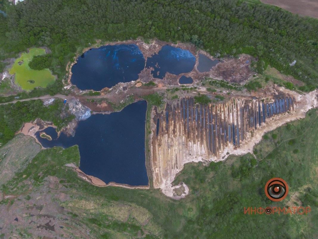 Маслянистые разводы Маслянистые разводы