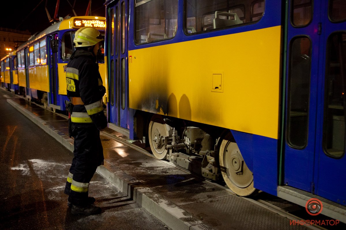 В трамвае не было пассажиров В трамвае не было пассажиров