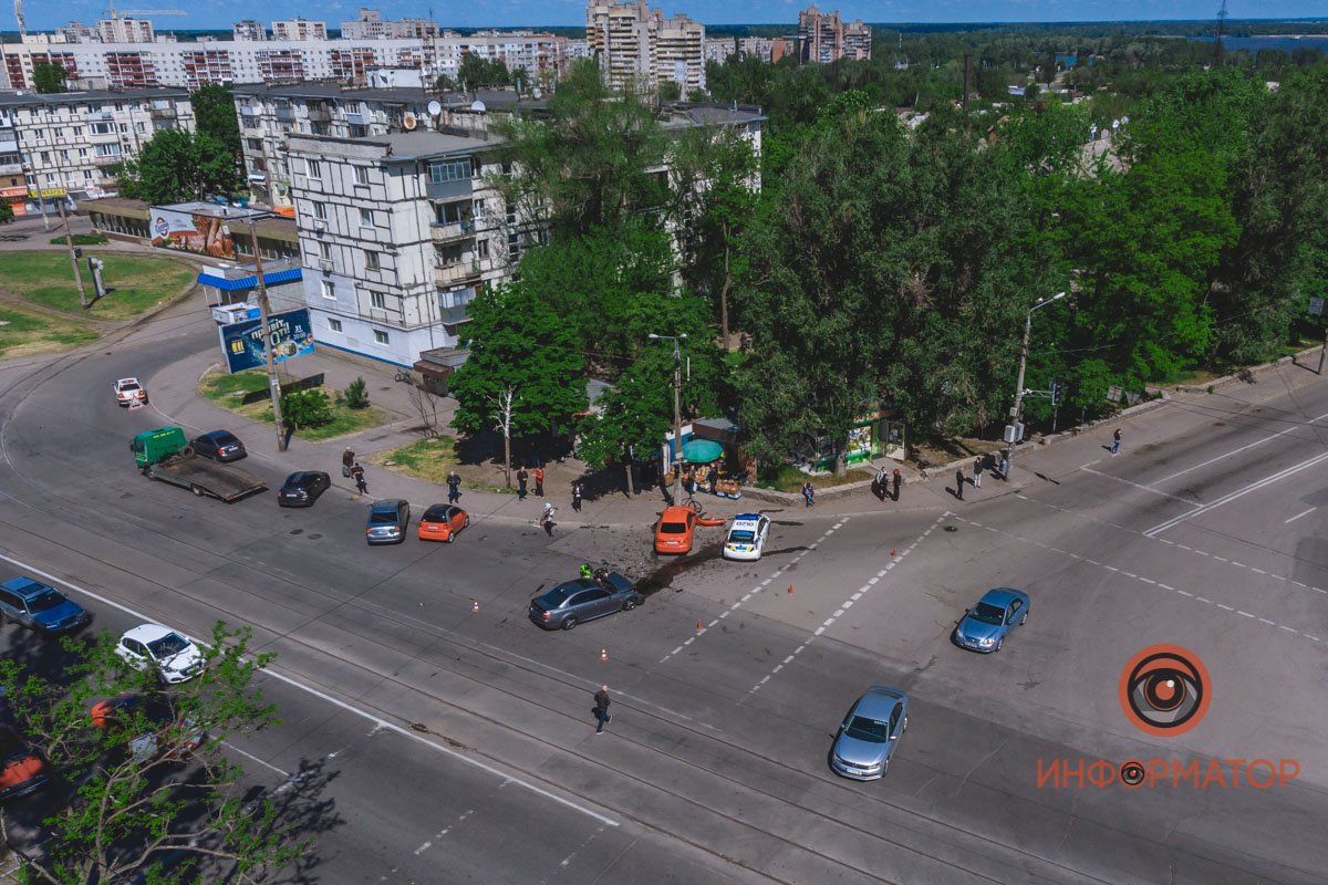 Авария произошла на проспекте Свободы Авария произошла на проспекте Свободы