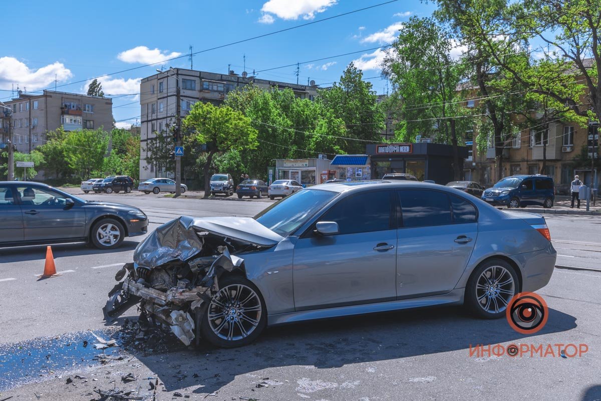 BMW — в обратном направлении BMW — в обратном направлении
