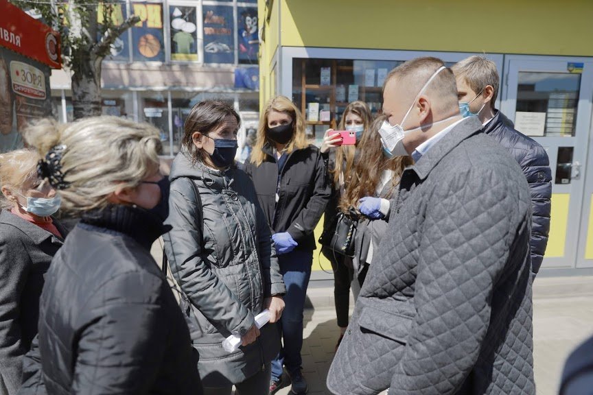 В Днепре во время карантина продолжаются ремонты дорог и благоустройство 3