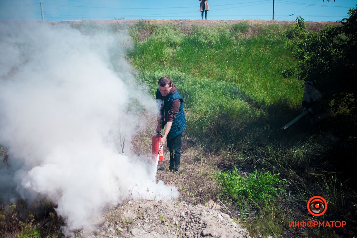 Пришлось использовать огнетушитель Пришлось использовать огнетушитель