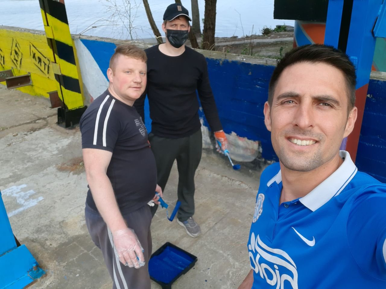 Фанаты ФК "Днепр" создали несколько новых граффити в поддержку клуба 1