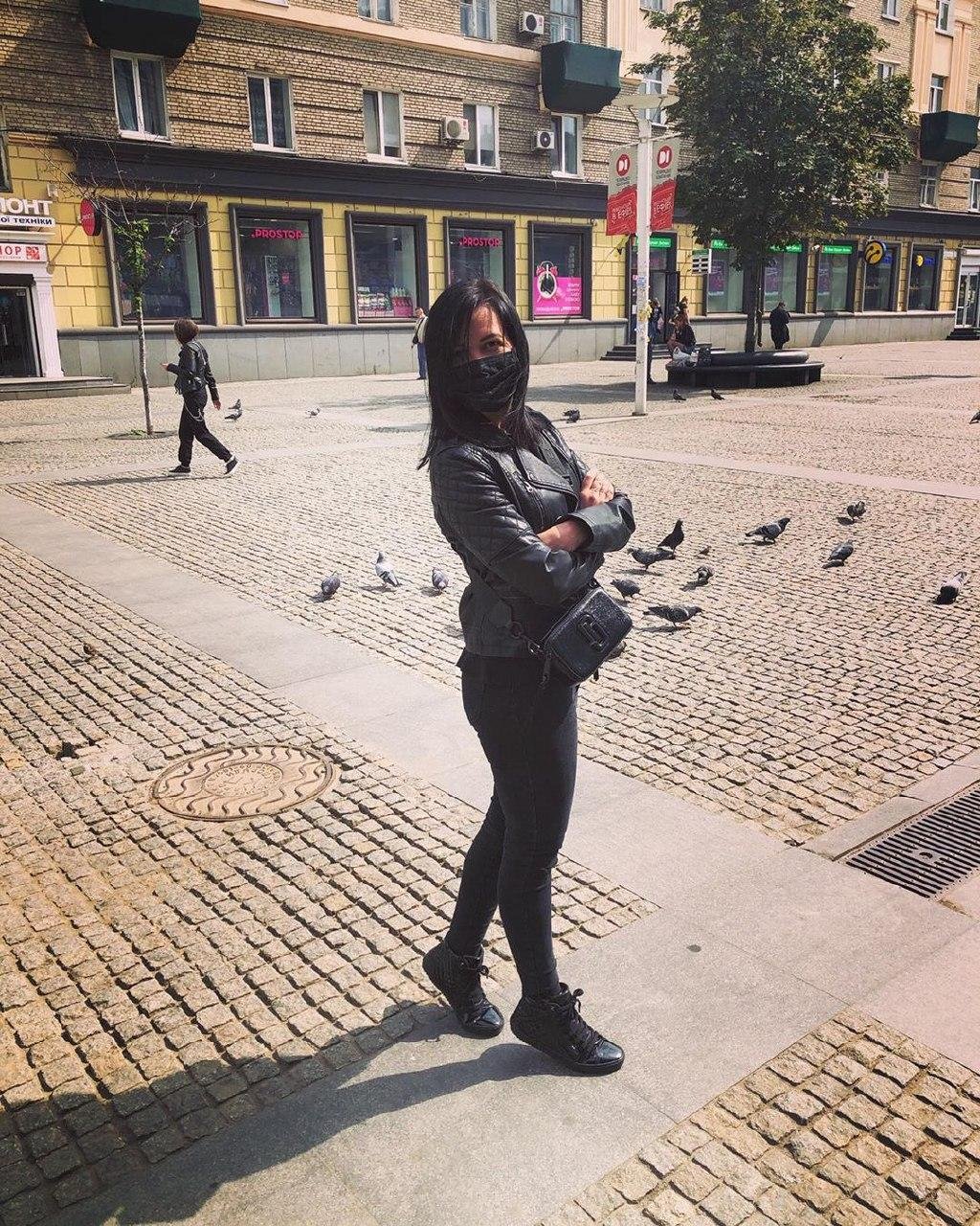 Днепр в масках: ТОП фото жителей Днепра из Instagram 10