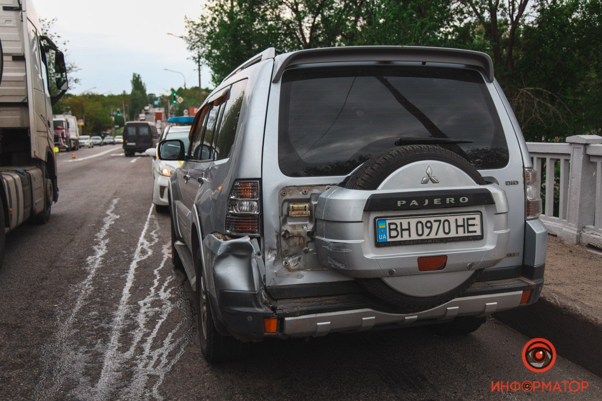 Mitsubishi врезался в Honda Mitsubishi врезался в Honda