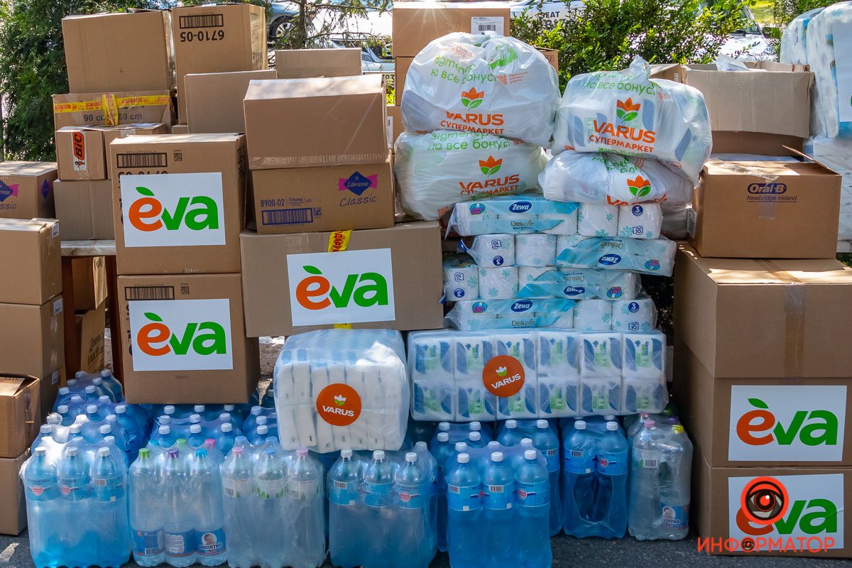 VARUS и EVA передали благотворительную помощь акушерскому отделению больницы Мечникова в Днепре 3