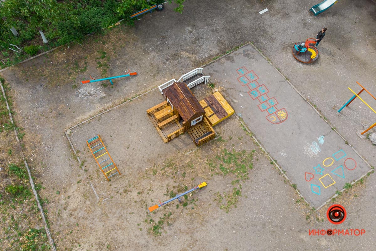 В Днепре родители района сплотились, чтобы построить уникальную детскую площадку 7