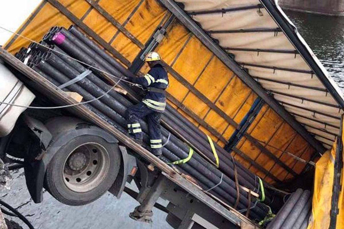 50% груза подняли