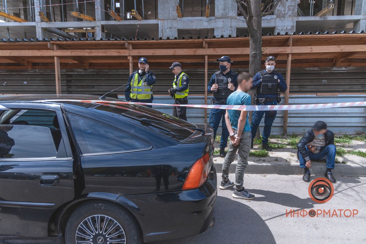 В салоне машины нашли ту самую гранату В салоне машины нашли ту самую гранату