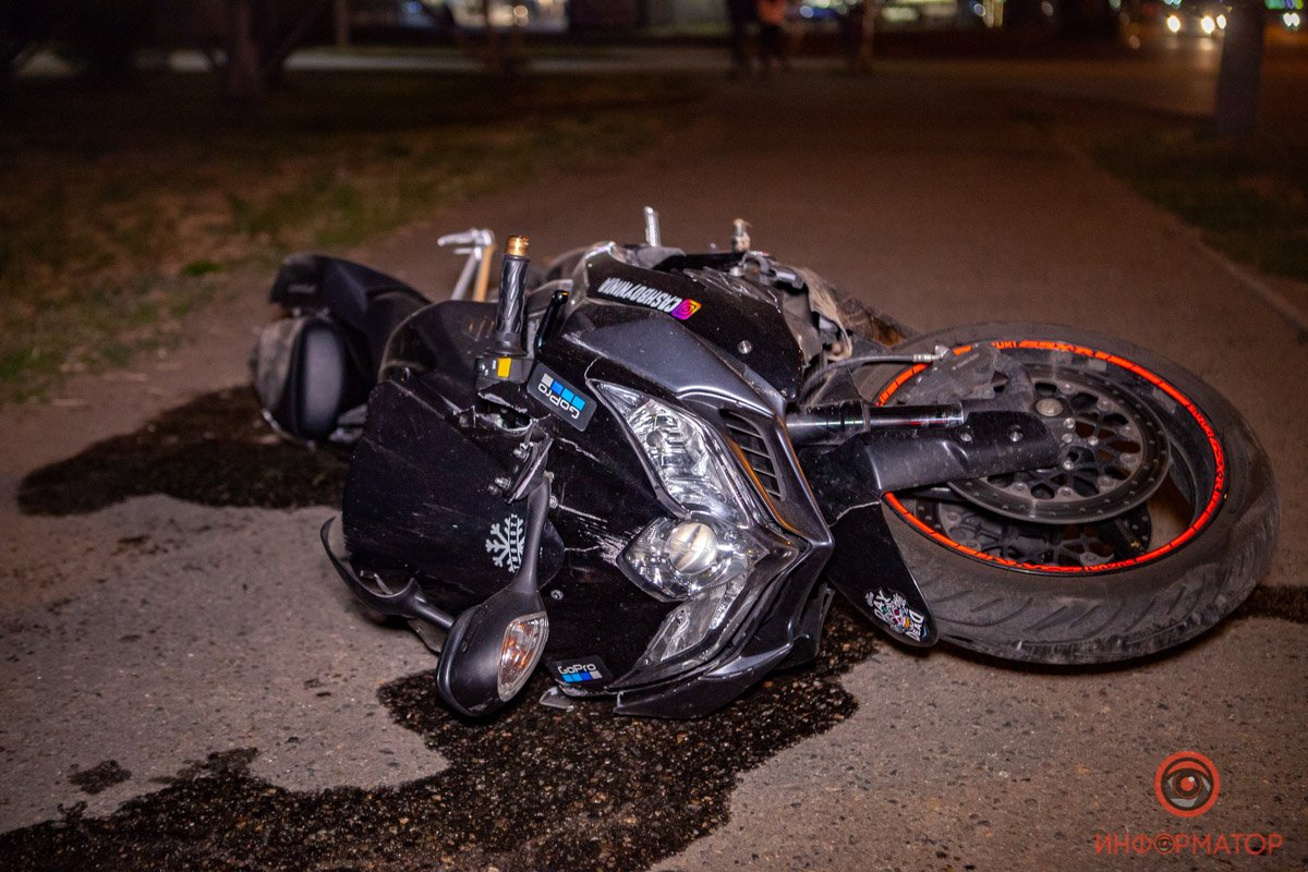 Мотоциклисту понадобилась помощь медиков