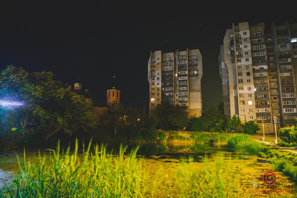 Поросло травой Поросло травой