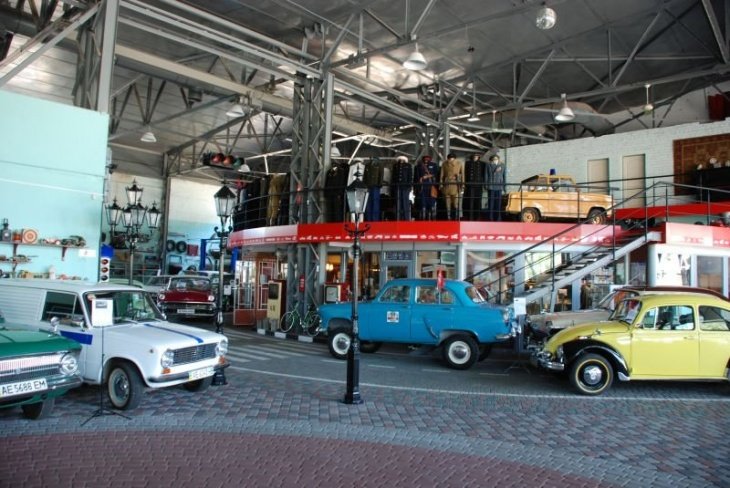 Ретро-пробег и автокинотеатр: ТОП мероприятий, куда стоит пойти на выходных в Днепре 2