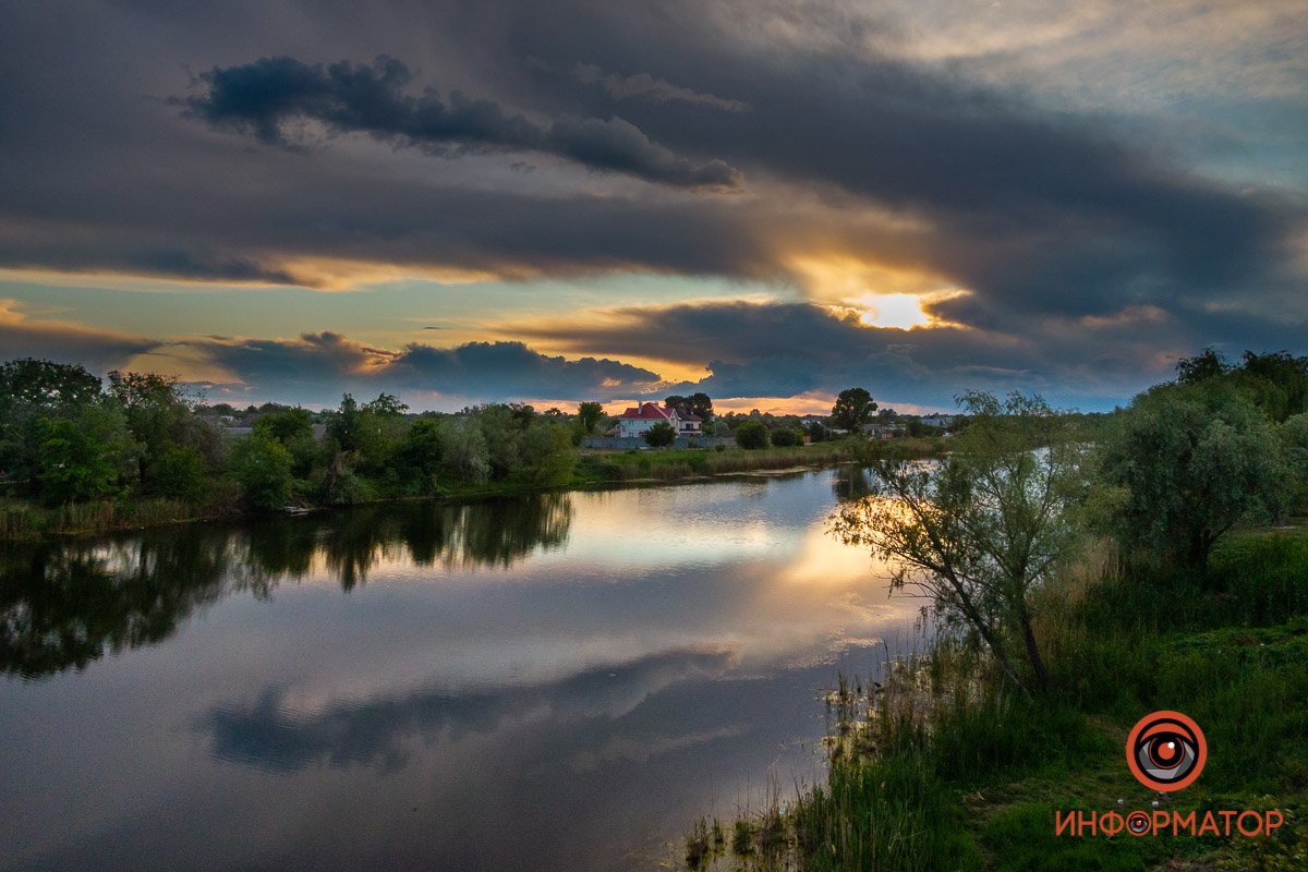 Как в Днепре выглядит закат над озером Куриным 6
