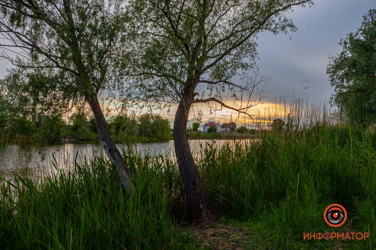 Как в Днепре выглядит закат над озером Куриным 19