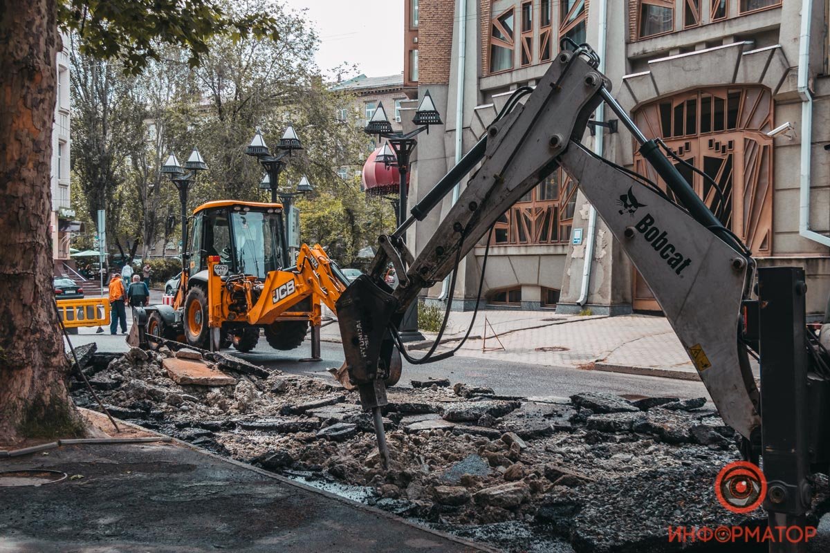 Проезда нет, но тротуары для пешеходов свободны