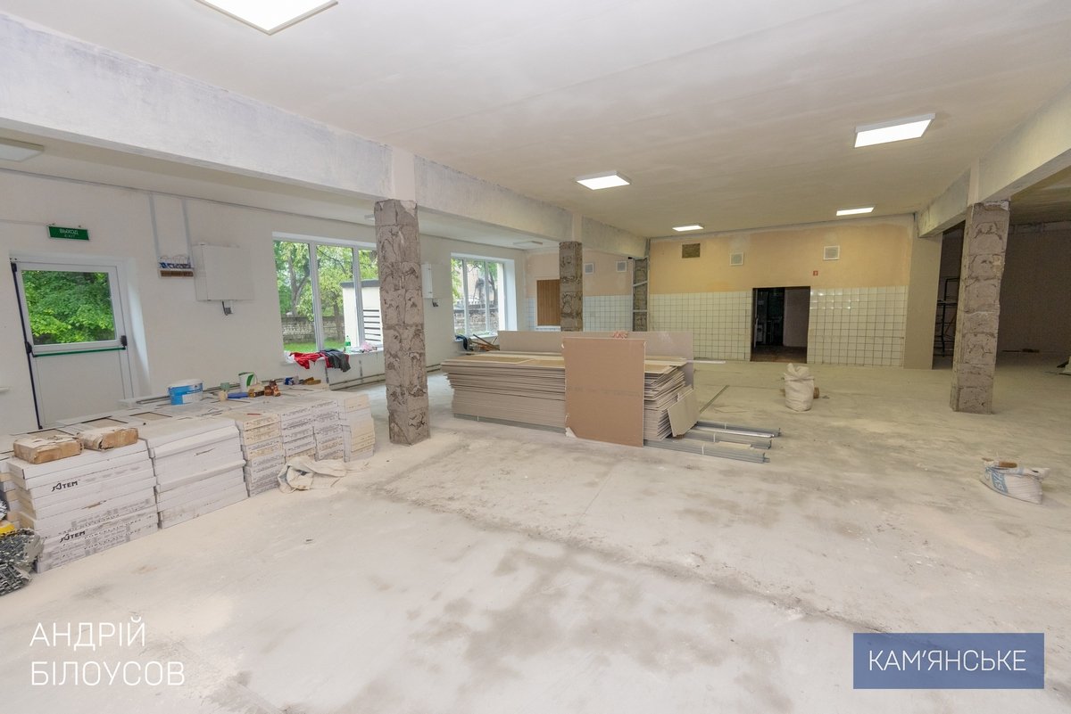 В Каменском ремонтируют учреждения образования 2