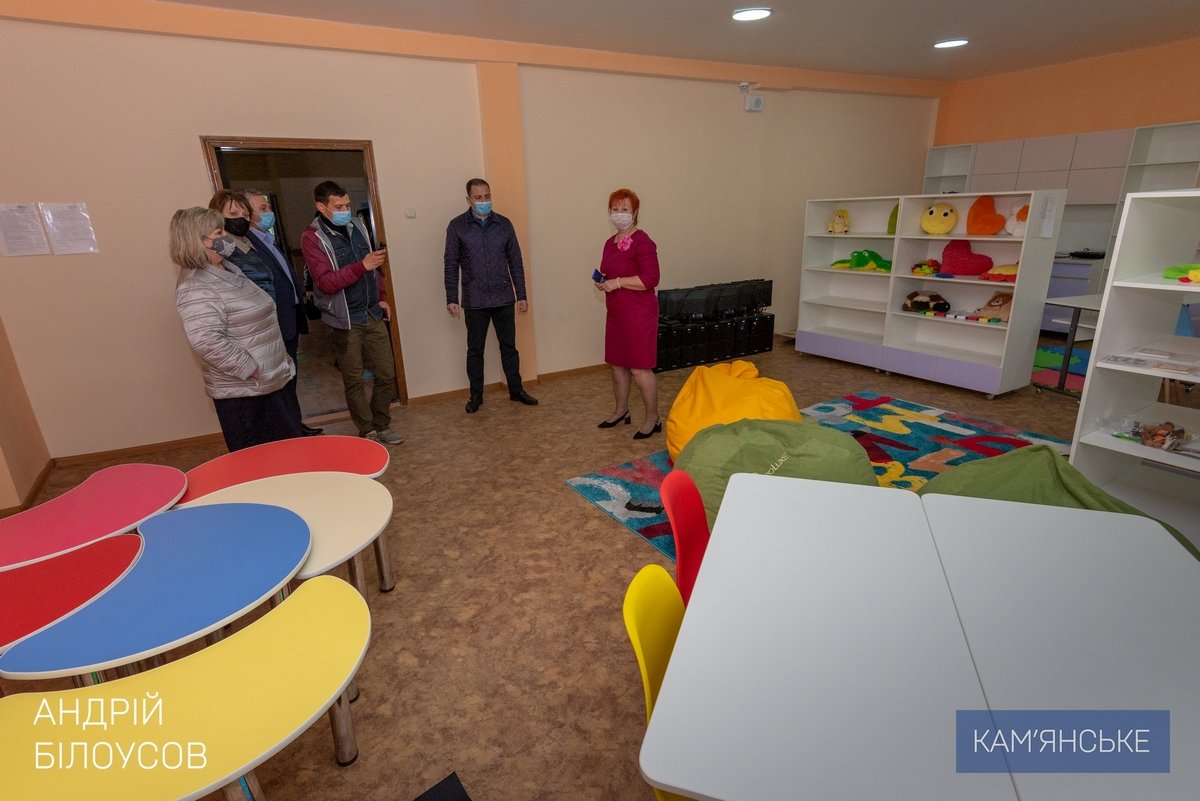 В Каменском ремонтируют учреждения образования 8