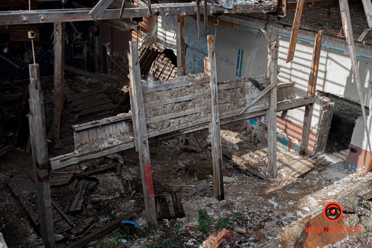 Как в Днепре выглядит заброшенный кинотеатр "Энергия" 10