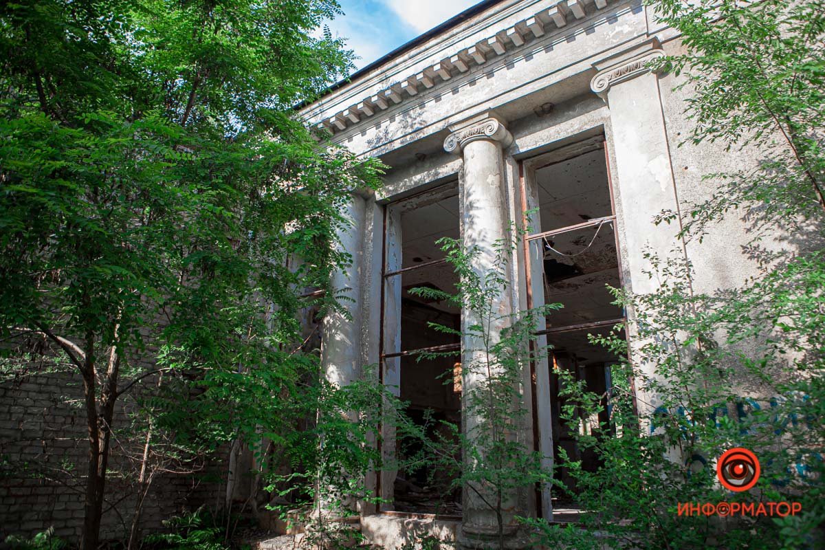 Как в Днепре выглядит заброшенный кинотеатр "Энергия" 23