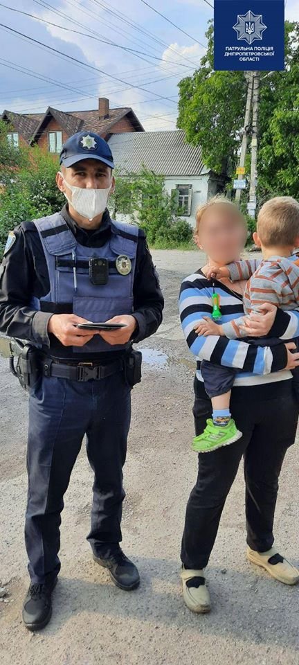 В Днепре 4-летний ребенок сбежал из дома и искал маму в магазине 1