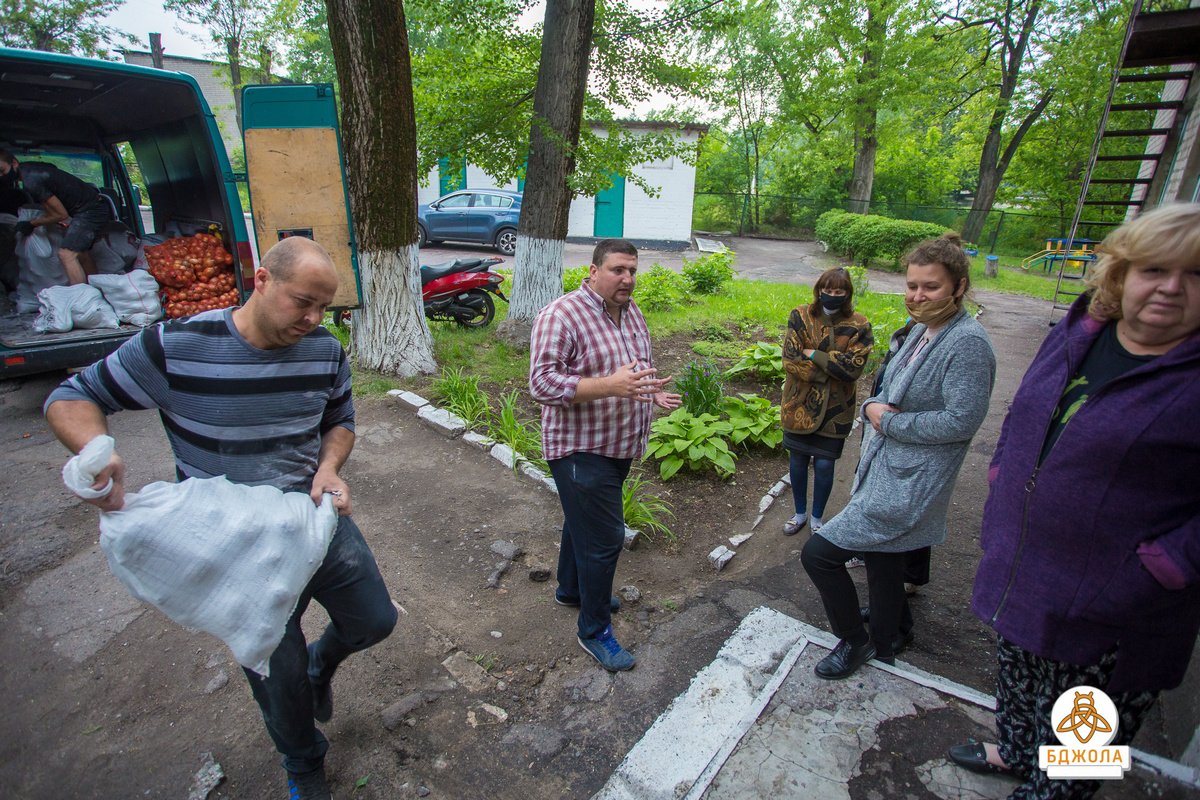 Благотворительная поддержка жителей Каменского 3