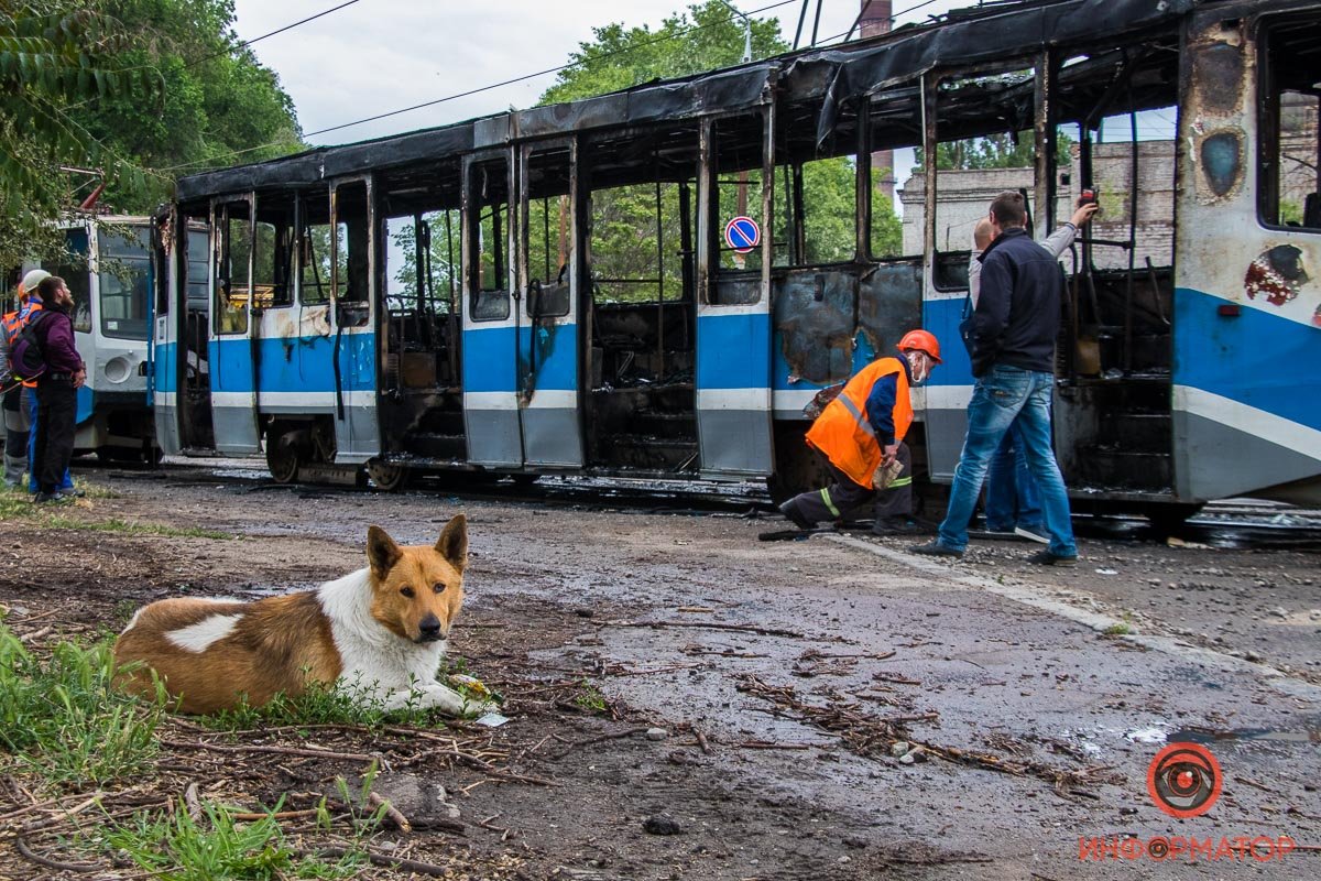 Тушили пожар спасатели Тушили пожар спасатели